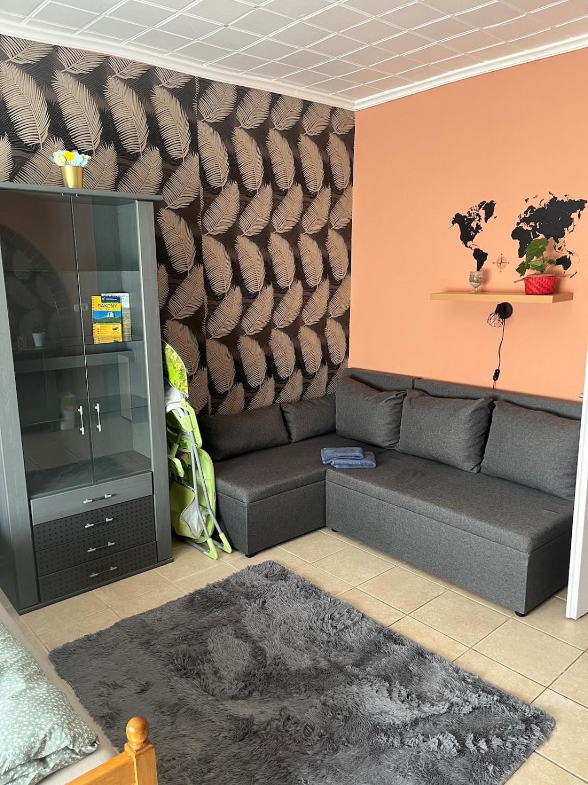 Apartmán Tejfeles Vendeghaz Porva Exteriér fotografie