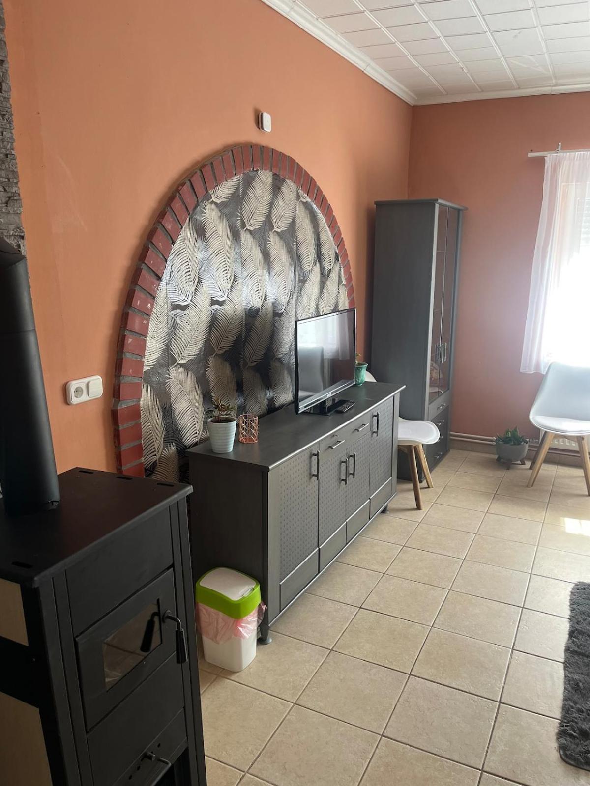 Apartmán Tejfeles Vendeghaz Porva Exteriér fotografie