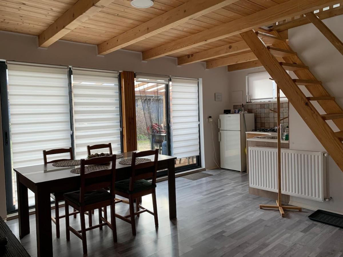 Apartmán Tejfeles Vendeghaz Porva Exteriér fotografie